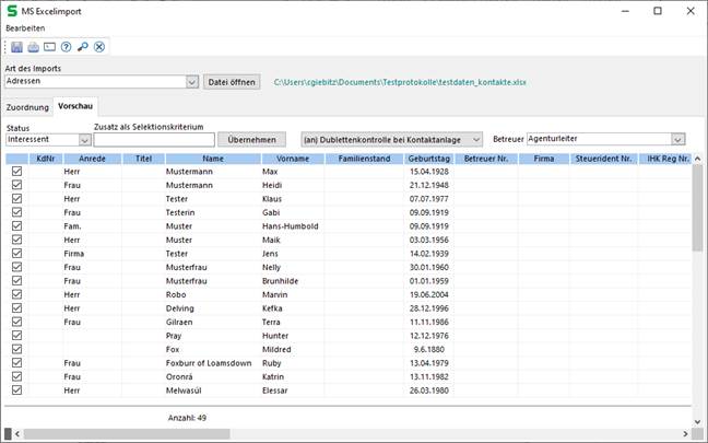 Ein Bild, das Tisch enthält.
Automatisch generierte Beschreibung Ein Bild, das Tisch enthält.
Automatisch generierte Beschreibung